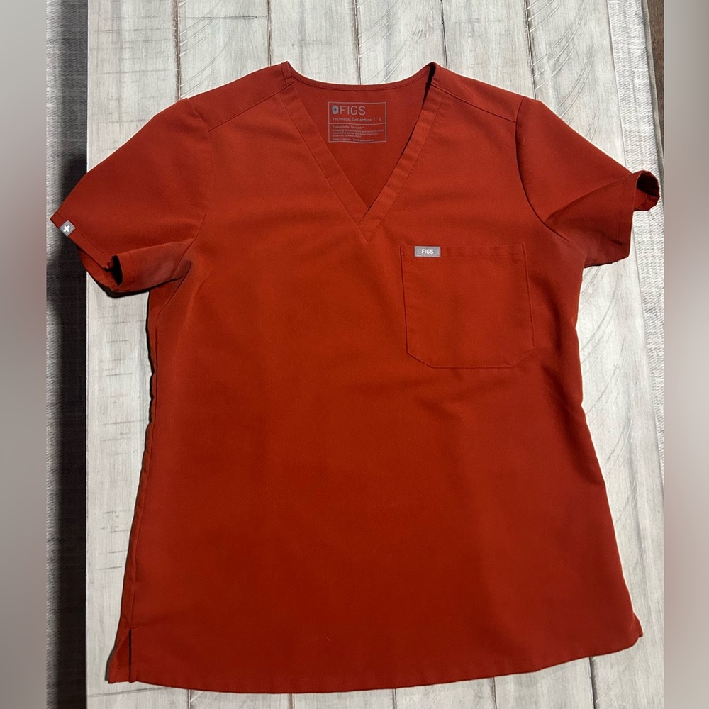 Figs Scrub Top